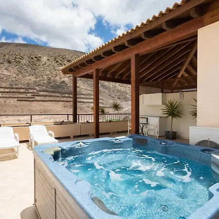 Villa Con Piscina A Los Cristianos